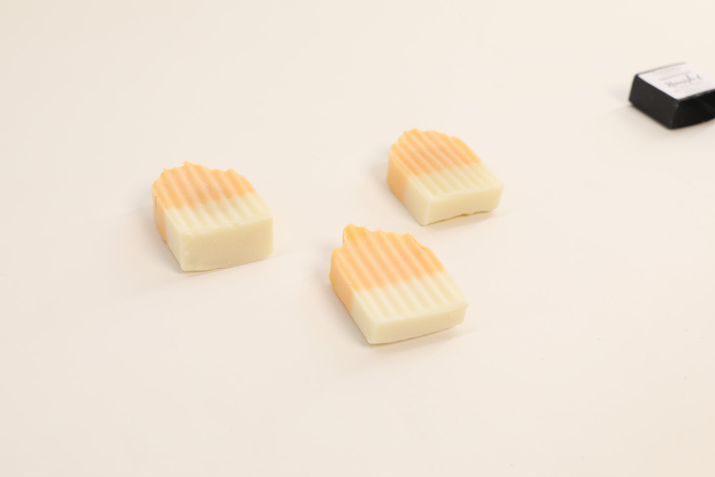 Nourish-d "CLEANSE-D" – Nourishing Tallow Shampoo Bar for Healthy Hair - Grapefruit