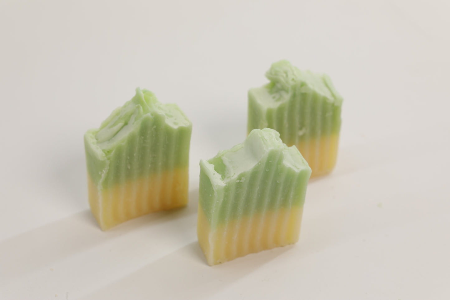 Nourish-d "CLEANSE-D" – Nourishing Tallow Shampoo Bar for Healthy Hair - Lemongrass/ Lime