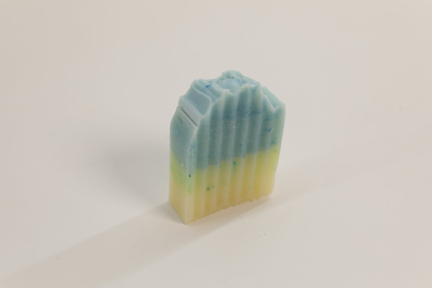 Nourish-d "CLEANSE-D" – Nourishing Tallow Shampoo Bar for Healthy Hair - Peppermint / Tea Tree